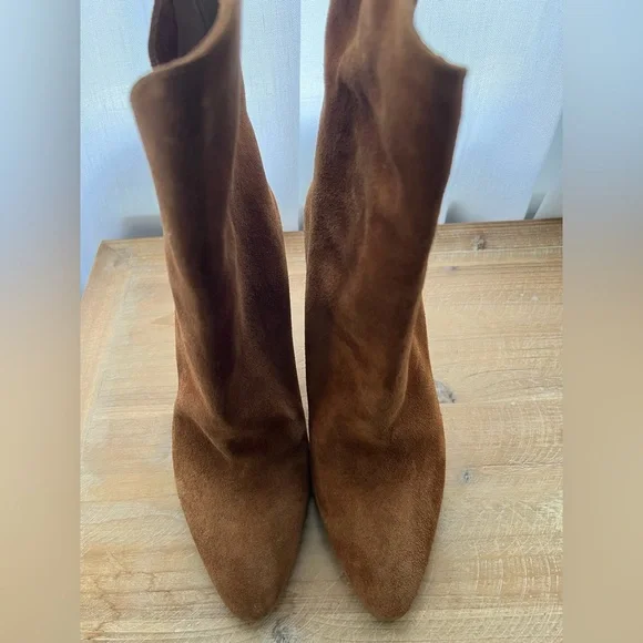 New Bruno Magli Pistoia Suede Boot in Cognac Size 9.5 - Picture 3 of 11